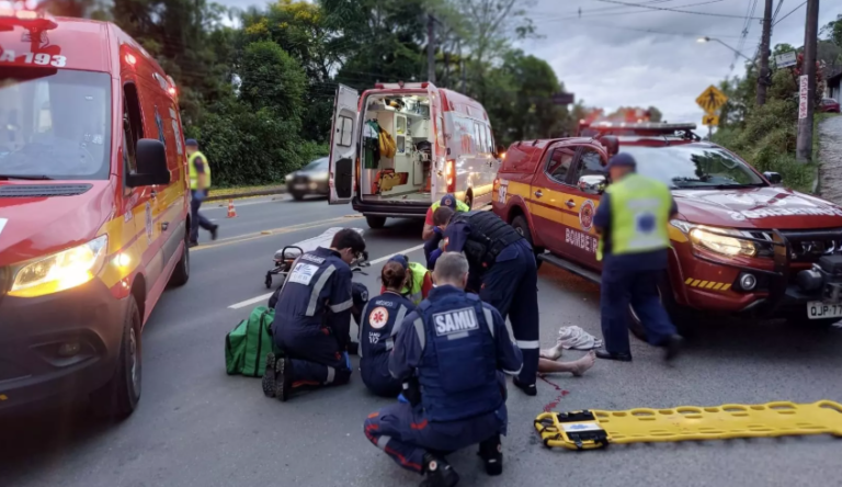 {4B5D7445-0B3A-4AF1-8640-AE9009EC846C}