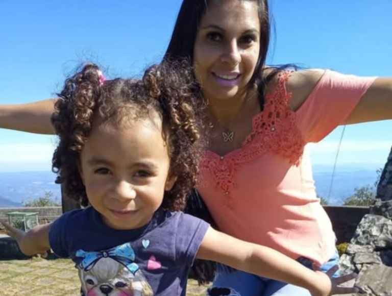 {591DD194-9C3A-4340-B6DA-044D6D7F131F}