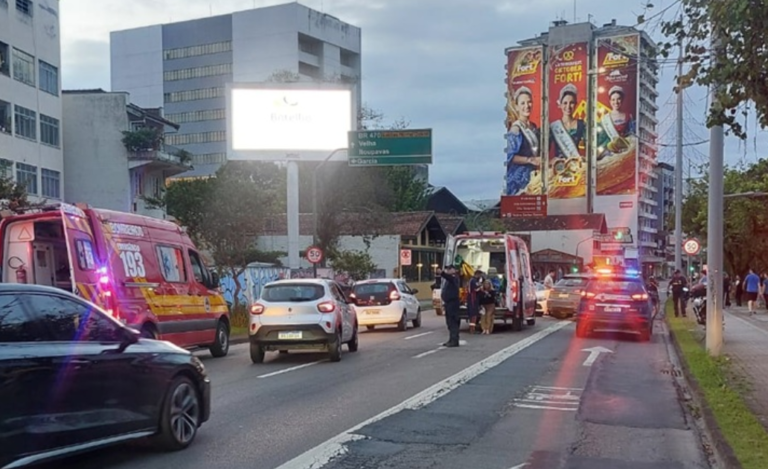 {B0A33B47-6D85-4517-A391-637E4702C962}