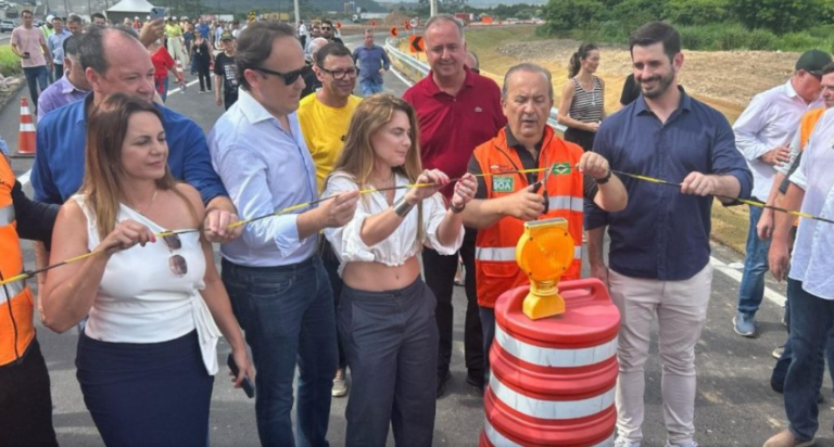 {BB6D9D01-331A-414E-AA4F-BDE899BC7D37}