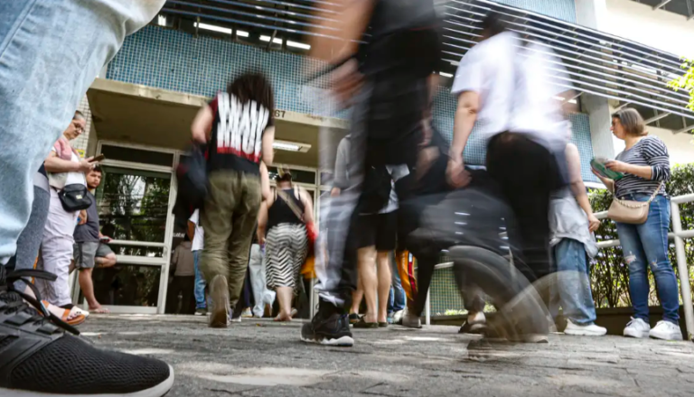 {CC397B6B-CE56-4D3C-AA59-BB8FB707290A}