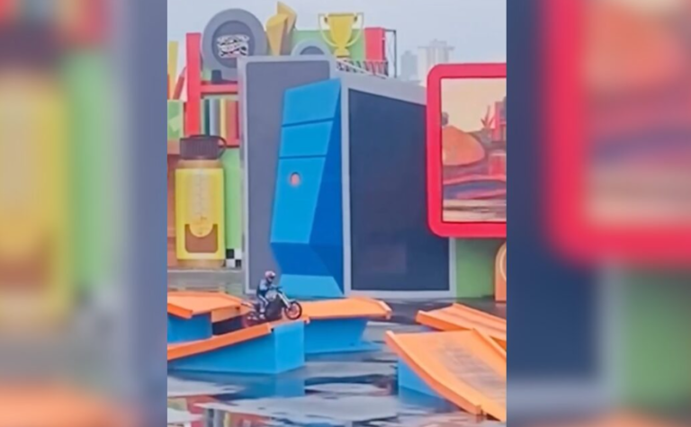 {E0273A93-E355-46D0-9F6D-01BB83EA24AC}