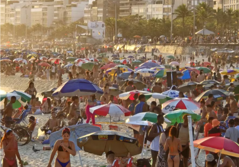 {261F6AA0-EA5C-44F5-B4F4-D5136BDDB18B}