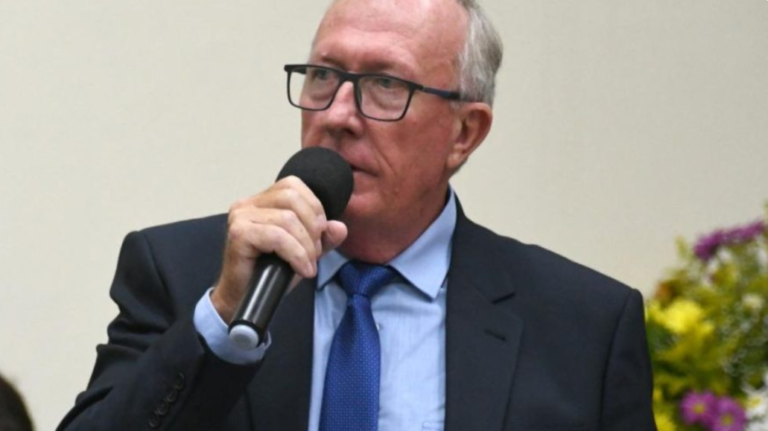 {3EEB4686-C283-487D-A3A2-9FA31D6833CC}