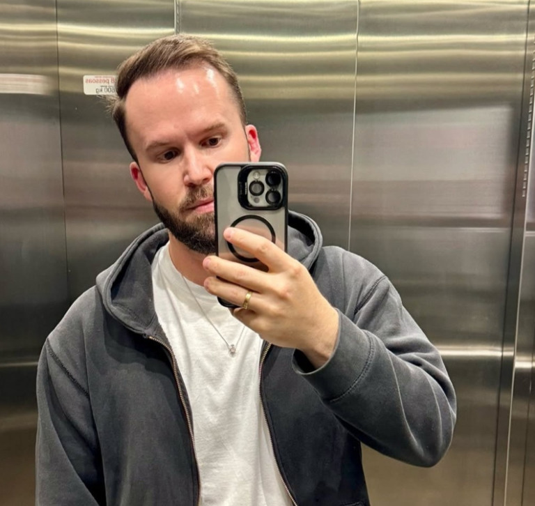 {4D69F824-7874-4C9A-A965-FABC1ED66A3A}