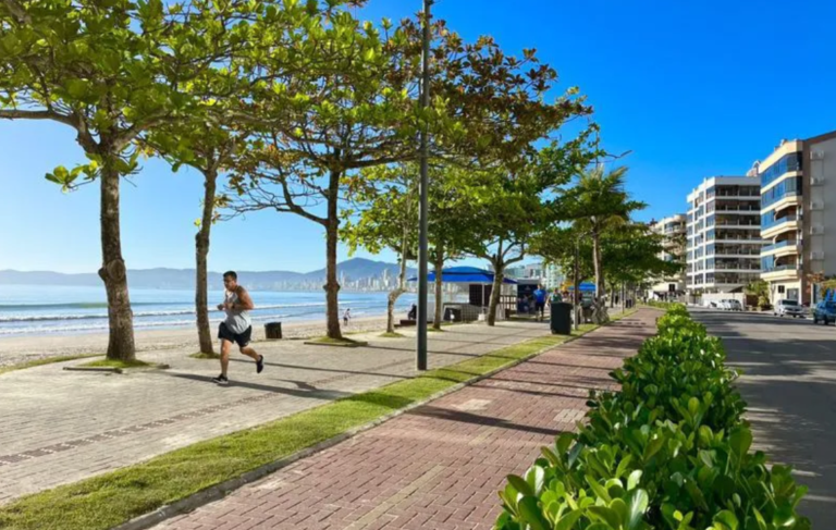 {6879566E-E56F-4B9E-B7C0-C07BF362B6D0}