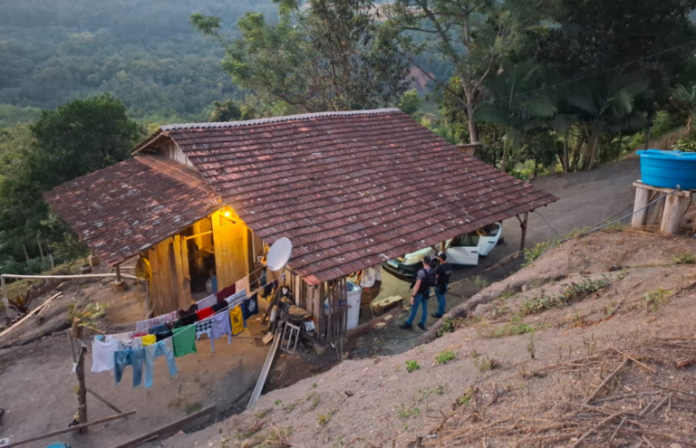 {D909C729-0DB7-4532-8376-1A6E084EC352}