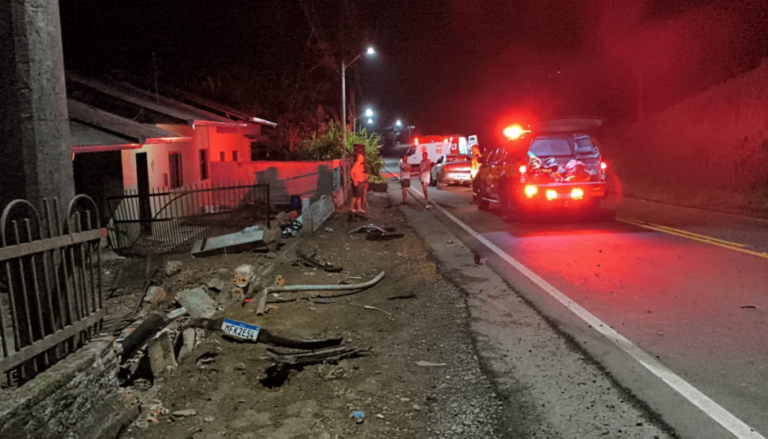 {E8F939D5-623A-430A-A440-3F26A56FF23F}