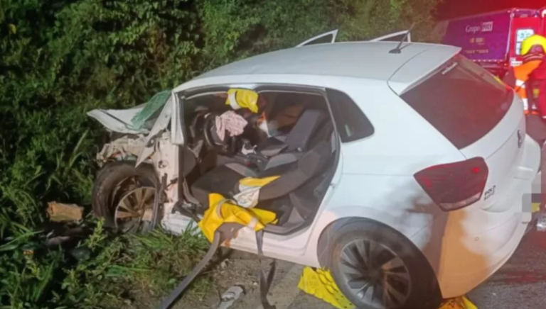 {FE9C66BA-403D-48DD-AE26-83851C980C58}