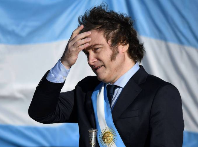 {0E3C422F-B76F-4FF5-B0B7-F537300C5107}