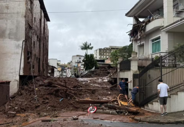 {5A176E0E-0B22-4BA9-8F5C-D4593CF65B75}