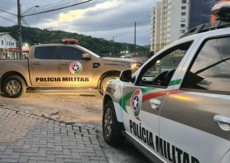 {DCF03703-317D-4ECA-B0EB-EF3EC2111005}