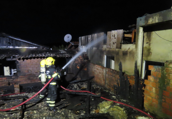 {415A6447-68CF-48E2-ABEE-30C3ECA8E768}