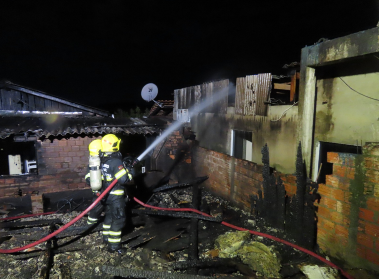 {415A6447-68CF-48E2-ABEE-30C3ECA8E768}