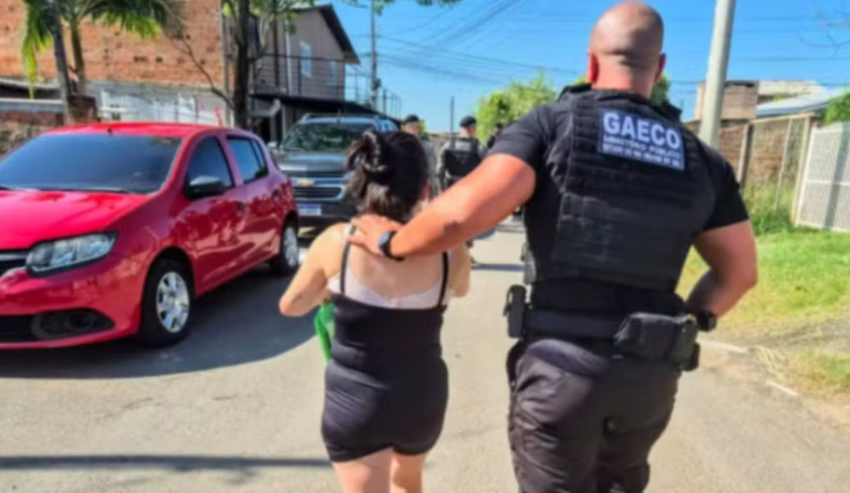 {B714079C-9C48-4CEE-9CEB-59D9517D1F50}