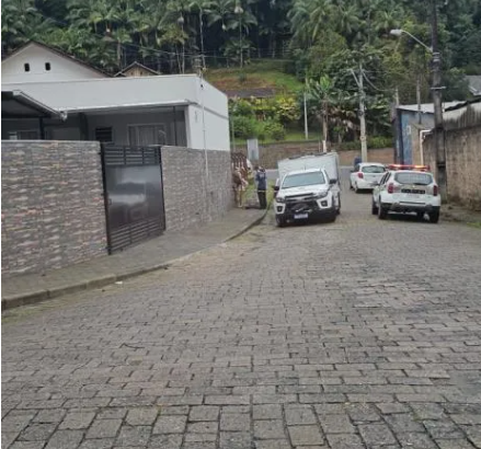 {0090881C-8C04-42A2-9089-F8570E66A386}