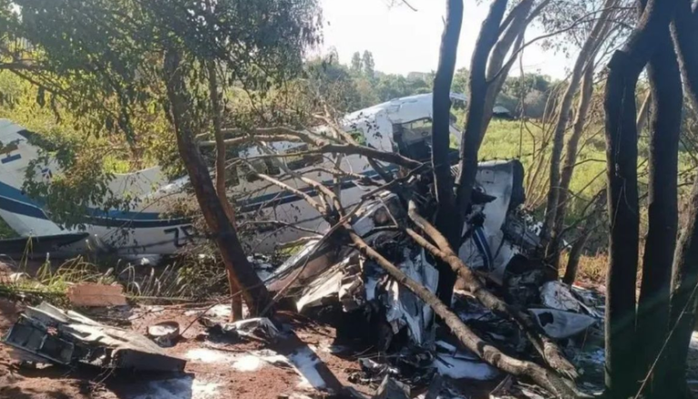 {44D3E88B-E399-46A7-9AD5-3558E05EFAF6}