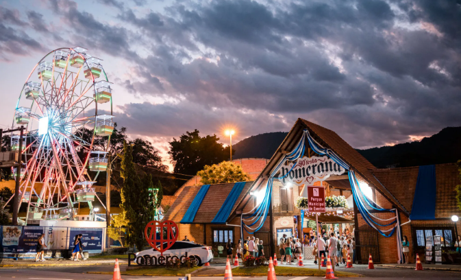 {82679318-7919-48EF-98D9-970D04BD8303}