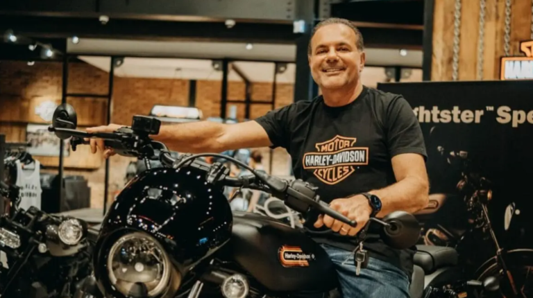 {902023AF-A127-4C94-B653-2EDF2C71CBC2}