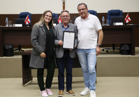 {FDF001D6-BF42-4D9C-A82D-FEFC4A0185B5}